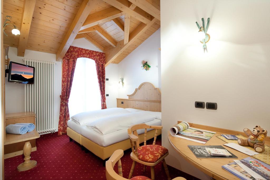 Hotel Garni Laura Arabba Ruang foto