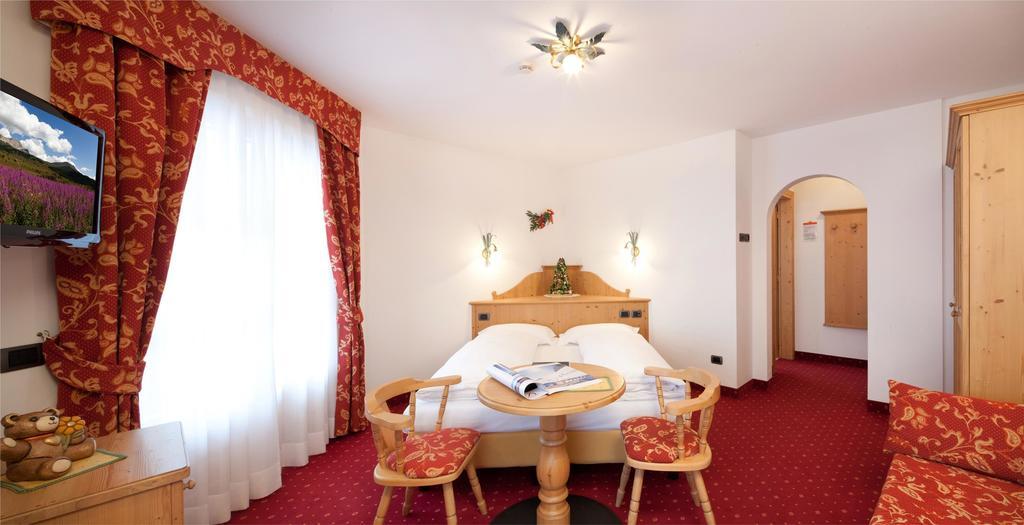 Hotel Garni Laura Arabba Ruang foto