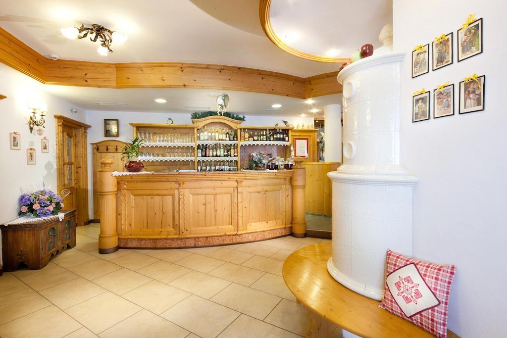 Hotel Garni Laura Arabba Bagian luar foto