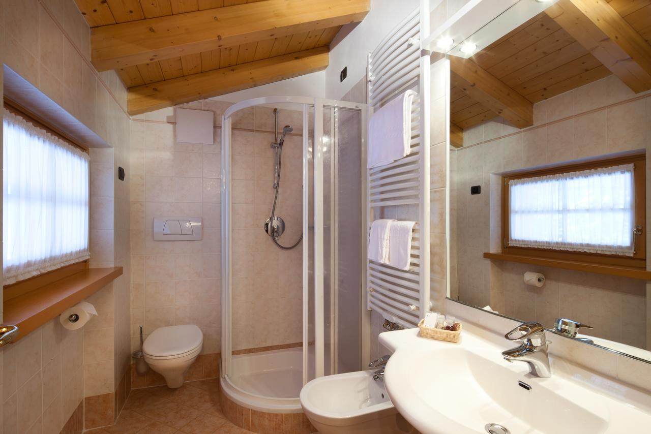 Hotel Garni Laura Arabba Bagian luar foto