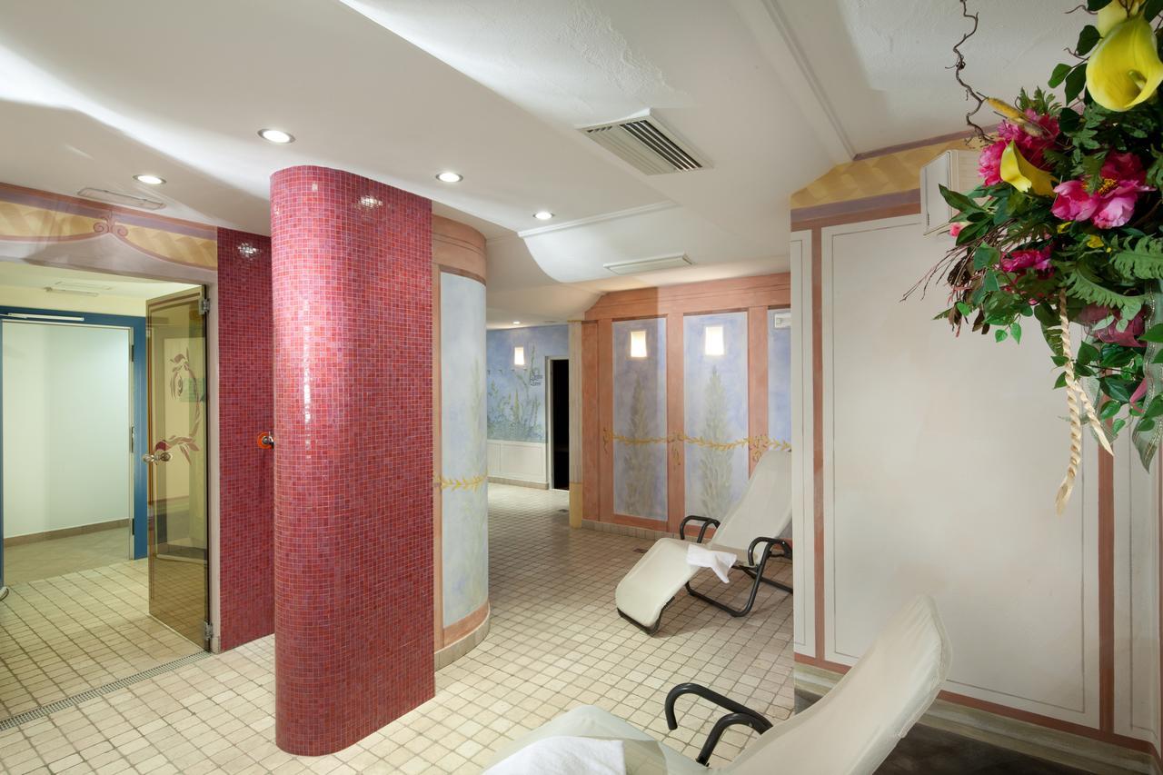 Hotel Garni Laura Arabba Bagian luar foto